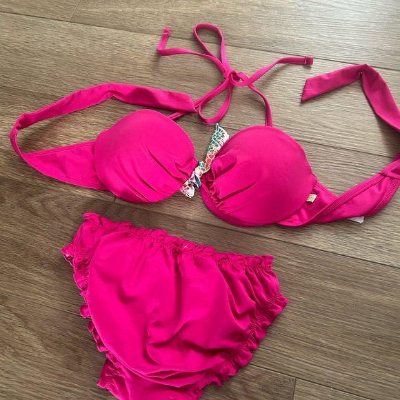 Pink bikini - Picture 4 of 6